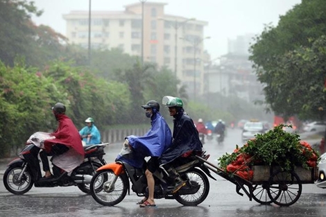 Mưa giông bủa vây miền Bắc, cảnh báo lũ quét, sạt lở đất