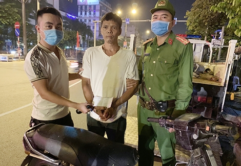 Lợi dụng dịch COVID-19 để giấu ma túy qua khẩu trang