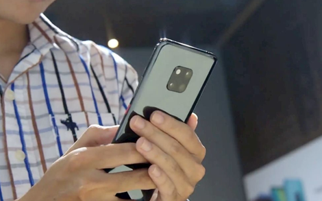 Kế hoạch sản xuất smartphone của Huawei rớt thê thảm