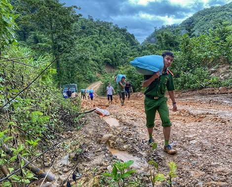 Đoàn thanh niên, Hội phụ nữ Công an Điện Biên “chung tay hướng về Nậm Nhừ”
