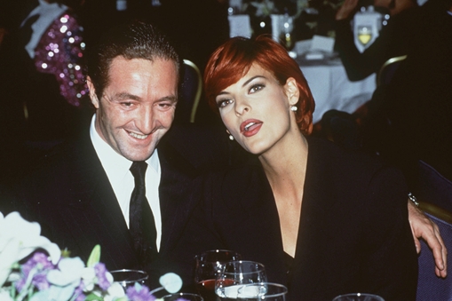 Bộ mặt thật sau ánh hào quang của ông chủ công ty người mẫu Elite