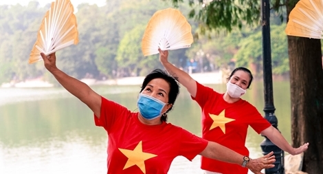 Đối mặt và vượt qua khủng hoảng thời COVID