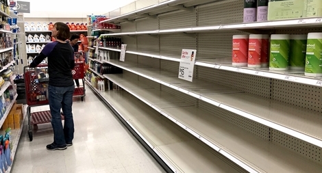 Khoảng cách mong manh từ tích trữ đến đầu cơ