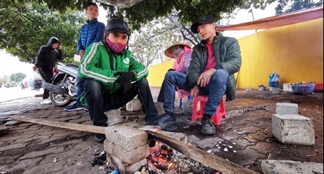 Miền Bắc nền nhiệt giảm sâu, miền Trung mưa lớn dài ngày