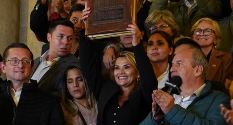 Bolivia mong chờ chính phủ mới thoát khỏi khủng hoảng