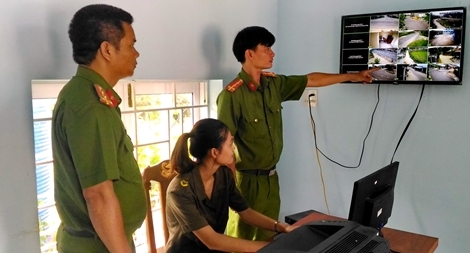 Công an xã góp sức giữ bình yên ở hai đầu Nam - Bắc Phú Yên