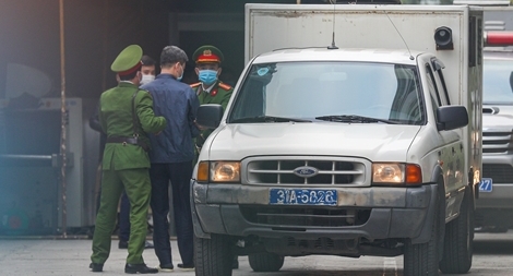 Ông Nguyễn Đức Chung cùng đồng phạm hầu tòa