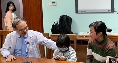 Hàng trăm người “tí hon” không được phát hiện sớm