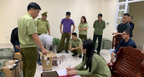 Triệt phá vụ kinh doanh thuốc lá điện tử lớn nhất từ trước đến nay