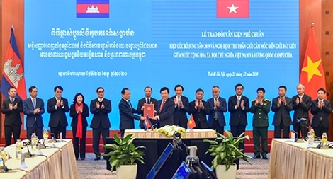 Kỳ họp lần thứ 18 Uỷ ban hỗn hợp Việt Nam-Campuchia 