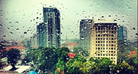 Bắc Bộ trưa chiều hửng nắng, Tây Nguyên và Nam Bộ mưa giông