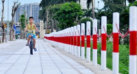 Vỉa hè mà biết nói năng…