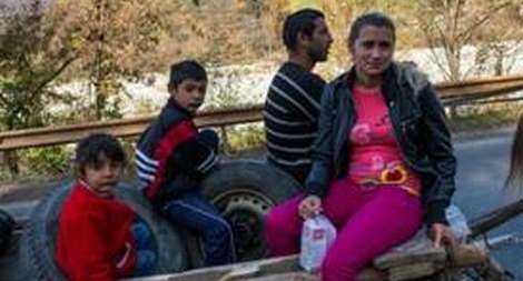 Romania: Phạt tù hành vi bài xích tộc người Digan