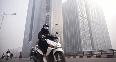 Không khí Hà Nội ô nhiễm “đỏ rực”
