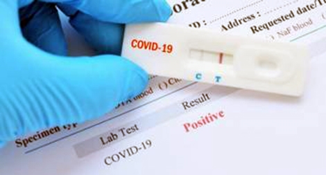 Slovakia: Khi ra đường phải có giấy xét nghiệm âm tính