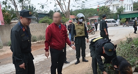 Tụ điểm bán lẻ ma túy "núp bóng" cửa hàng tạp hóa