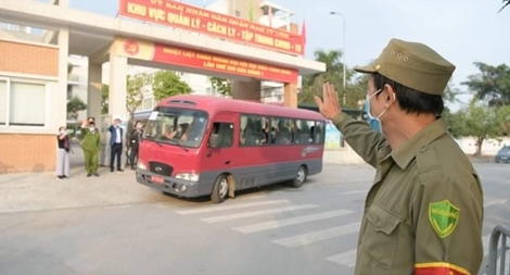 Tất cả học sinh Tiểu học Xuân Phương được về nhà ăn Tết