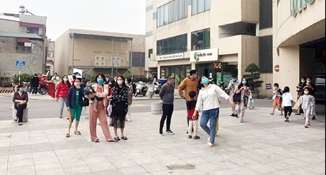 Cháy do chập điện tại toà nhà Mipec Long Biên