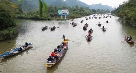 Chùa Hương chính thức mở cửa trở lại đón du khách từ ngày 13/3