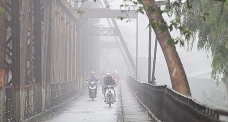 Hà Nội sáng có mưa, trưa chiều hửng nắng