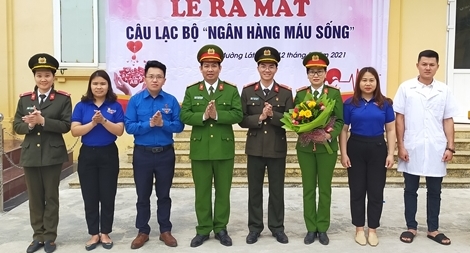 Ra mắt Câu lạc bộ "Ngân hàng máu sống" ở huyện biên giới