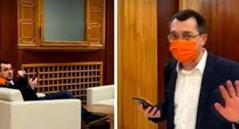 Bộ trưởng y tế Romania bị phạt vì không đeo khẩu trang