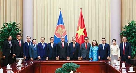 Chủ tịch nước Nguyễn Xuân Phúc tiếp Đại sứ, Đại biện các nước ASEAN