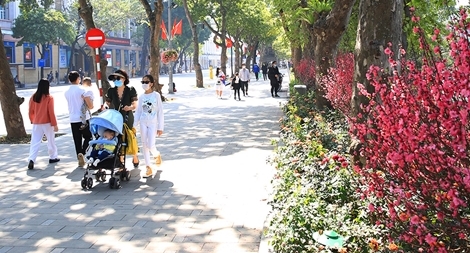 Hà Nội chiều tối mưa giông, ngày nắng