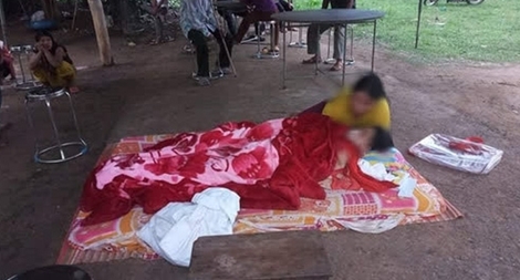 Một học sinh bị sét đánh tử vong trong lúc đá bóng