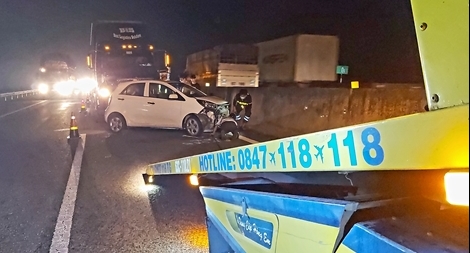 Tai nạn liên hoàn trên cao tốc TP HCM -  Trung Lương