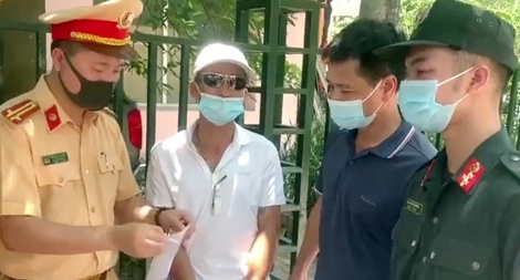 Đi mua ma túy giữa trưa nắng, con nghiện nhiều tiền án bị tóm gọn