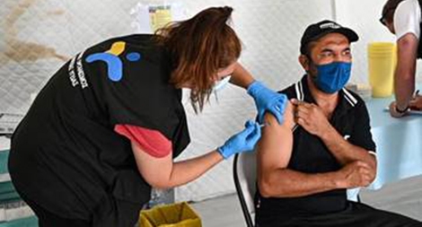 Hy Lạp: Xúc tiến chiến dịch thuyết phục mọi người tiêm chủng