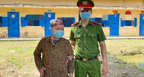 Giết người rồi trốn truy nã 23 năm, lão bà vừa sa lưới