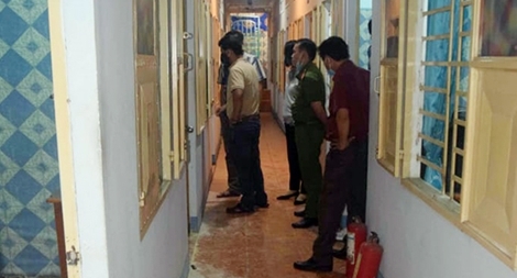 Ngăn chặn vụ cha ruột tẩm xăng hai con thơ để tự tử