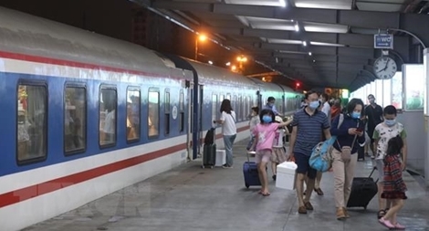 Ngành đường sắt chia sẻ khó khăn với người dân vùng dịch