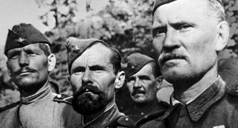 Tại sao Liên Xô không thể đánh tan quân Đức ngay từ năm đầu Thế chiến 2?