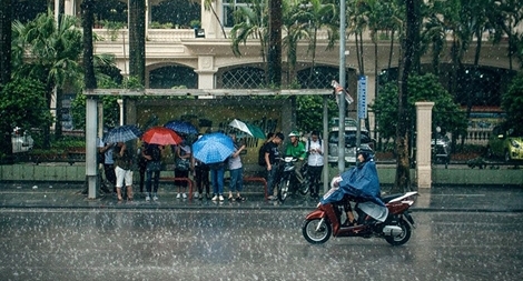 Hà Nội mưa to, trời mát