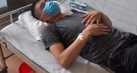 Nam thanh niên sốc phản vệ khi ăn con cào cào