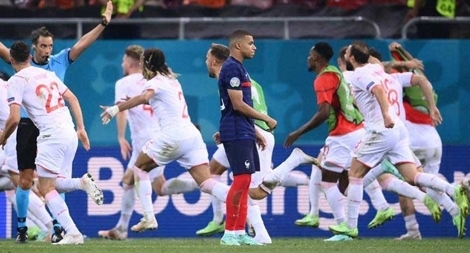 EURO 2020: Tăng trận, tham tiền, rồi sao?