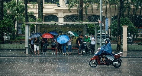 Mưa giông bủa vây miền Bắc, cảnh báo lũ quét, sạt lở đất