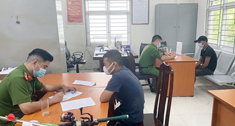 Hà Nội xử phạt 291 trường hợp và 5 cơ sở vi phạm giãn cách xã hội