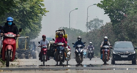 Bắc và Trung Bộ trời nắng rát, có nơi trên 39 độ C