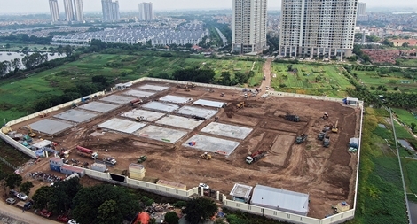 Cận cảnh bệnh viện dã chiến quy mô 500 giường đang xây dựng ở Hà Nội