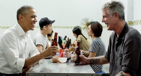 Ông Obama nhắc nhớ kỉ niệm ăn bún chả Hà Nội với đầu bếp Bourdain