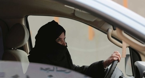 Saudi Arabia bãi bỏ lệnh cấm phụ nữ lái ô tô