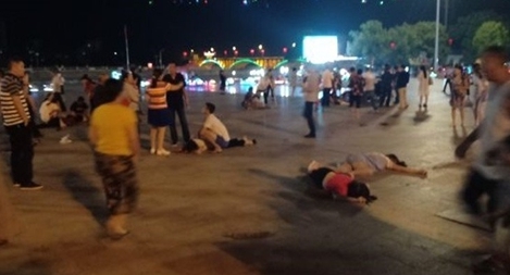 Xe điên lao vào đám đông tại Trung Quốc, 9 người thiệt mạng