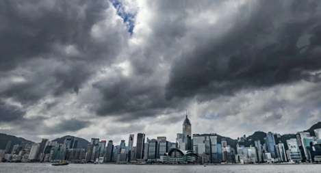 Siêu bão Mangkhut di chuyển thần tốc, nhiều nước châu Á "nín thở"