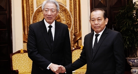 Phó Thủ tướng thường trực Trương Hòa Bình tiếp Phó Thủ tướng Singapore Tiêu Chí Hiền