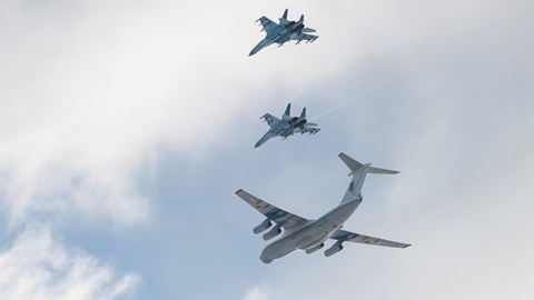 Nga điều loạt máy bay chiến đấu tới Crimea giữa căng thẳng với Ukraine