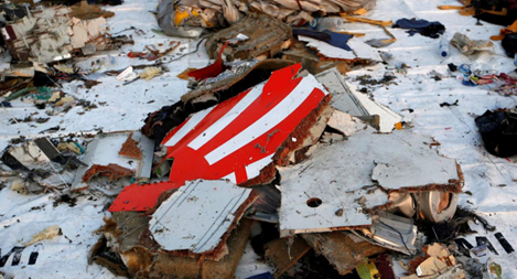 Tìm thấy hộp đen ghi âm buồng lái của chiếc máy bay Indonesia gặp nạn